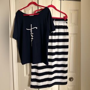2 piece Skirt Set -Size 3X but runs small. More like a 1X. NEVER WORN - No Tags